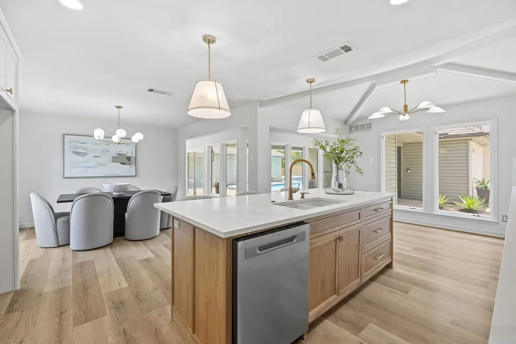 9902 Wood Forest Drive Dallas TX 75243