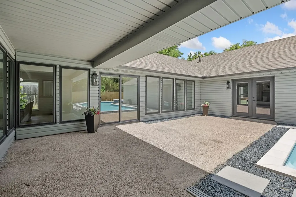9902 Wood Forest Drive Dallas TX 75243