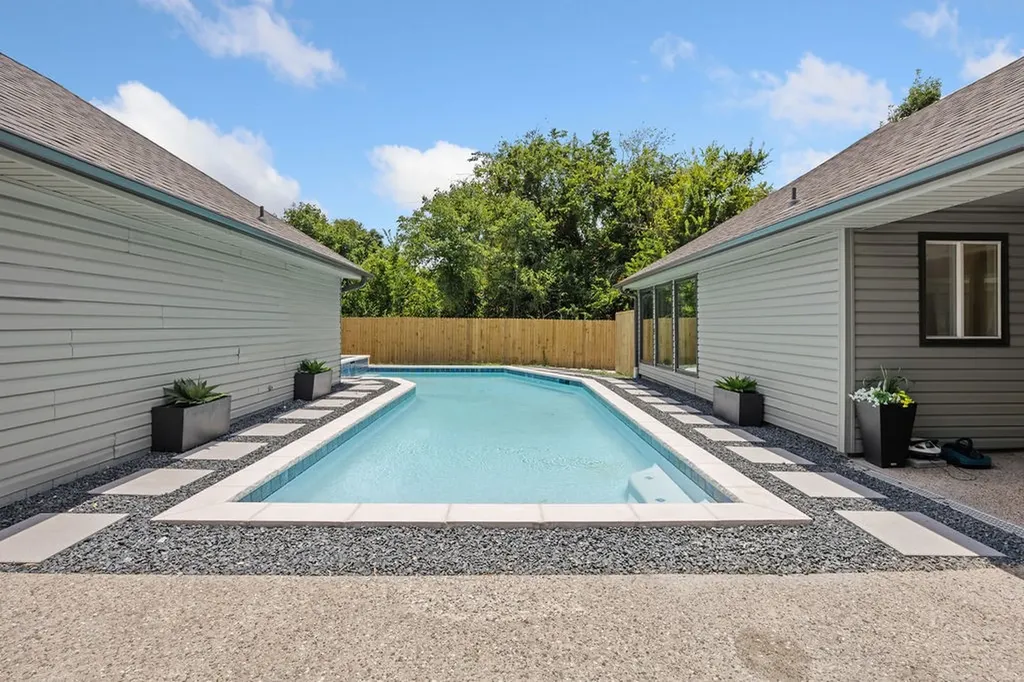 9902 Wood Forest Drive Dallas TX 75243