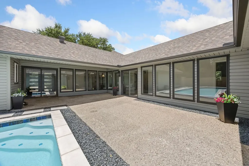 9902 Wood Forest Drive Dallas TX 75243
