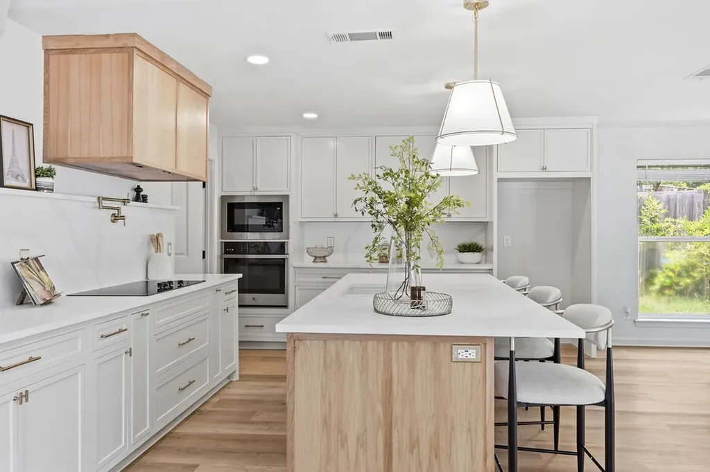 9902 Wood Forest Drive Dallas TX 75243