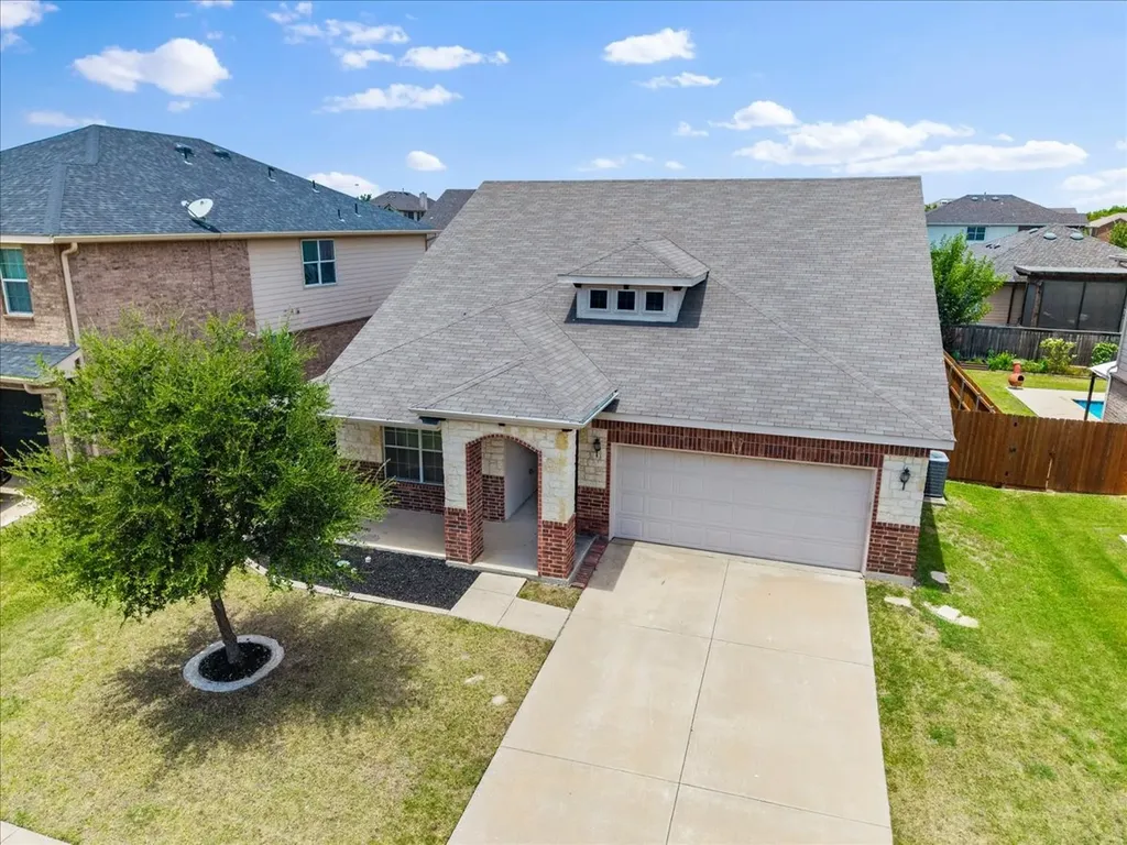 3905 Polar Brook Drive Fort Worth TX 76244