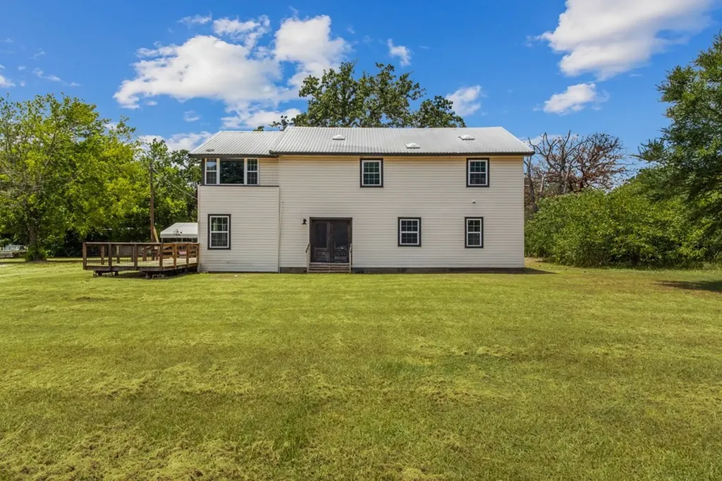 14847 N 3rd Street Scurry TX 75158
