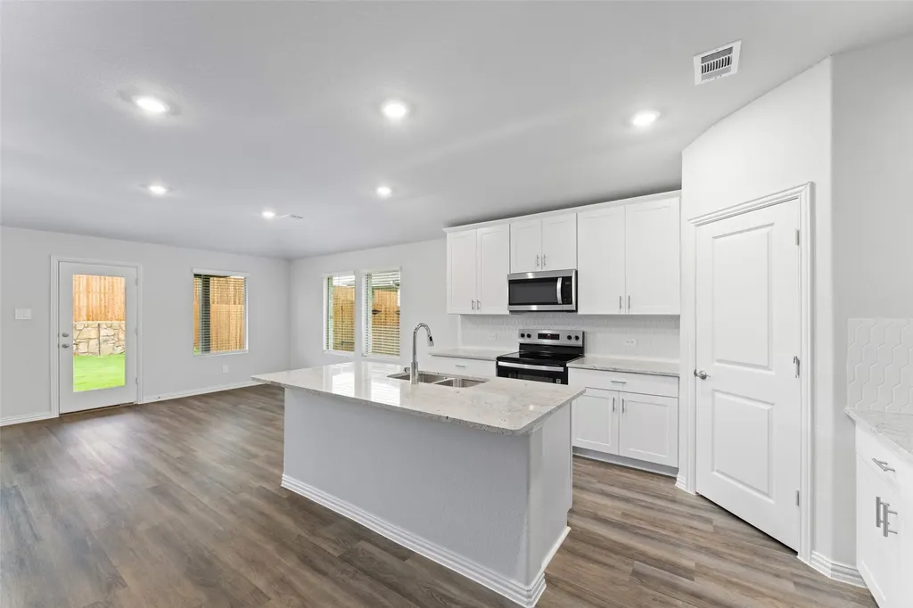 210 Teton Street Greenville TX 75402