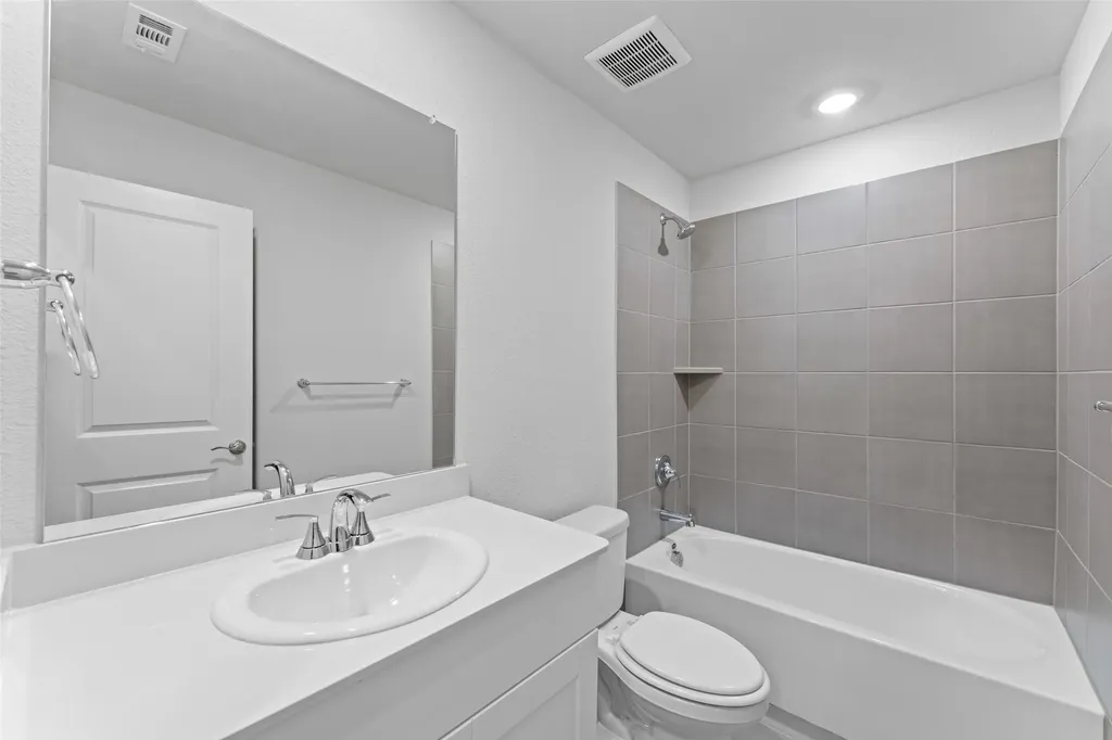 210 Teton Street Greenville TX 75402