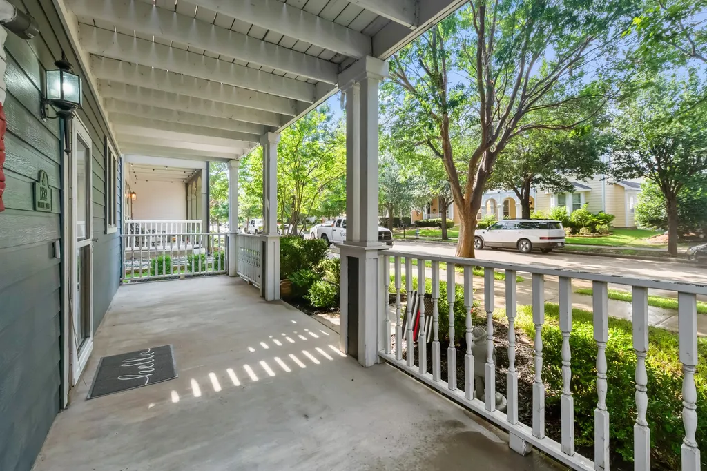 1232 Hayden Lane Savannah TX 76227