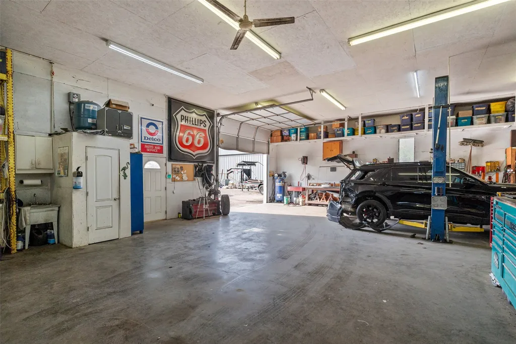 3231 Walnut Creek Parkway Granbury TX 76049