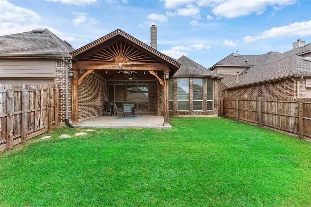 3418 Meadowside Drive Sachse TX 75048