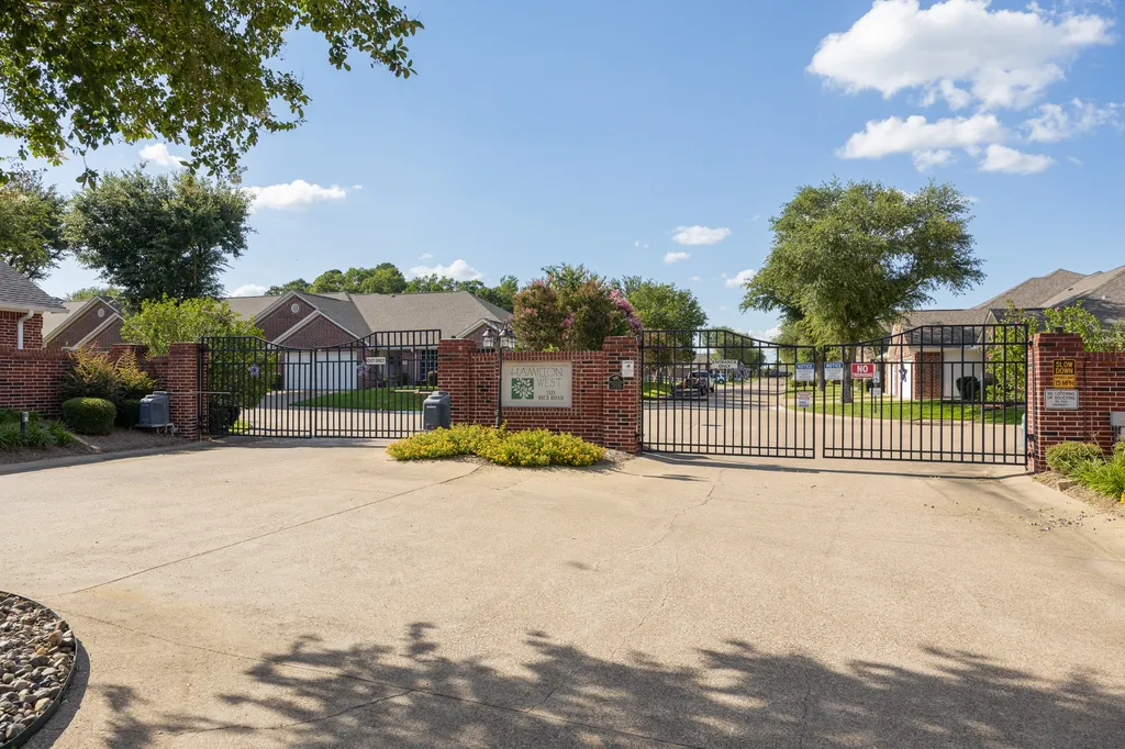 1521 Rice Road Tyler TX 75703