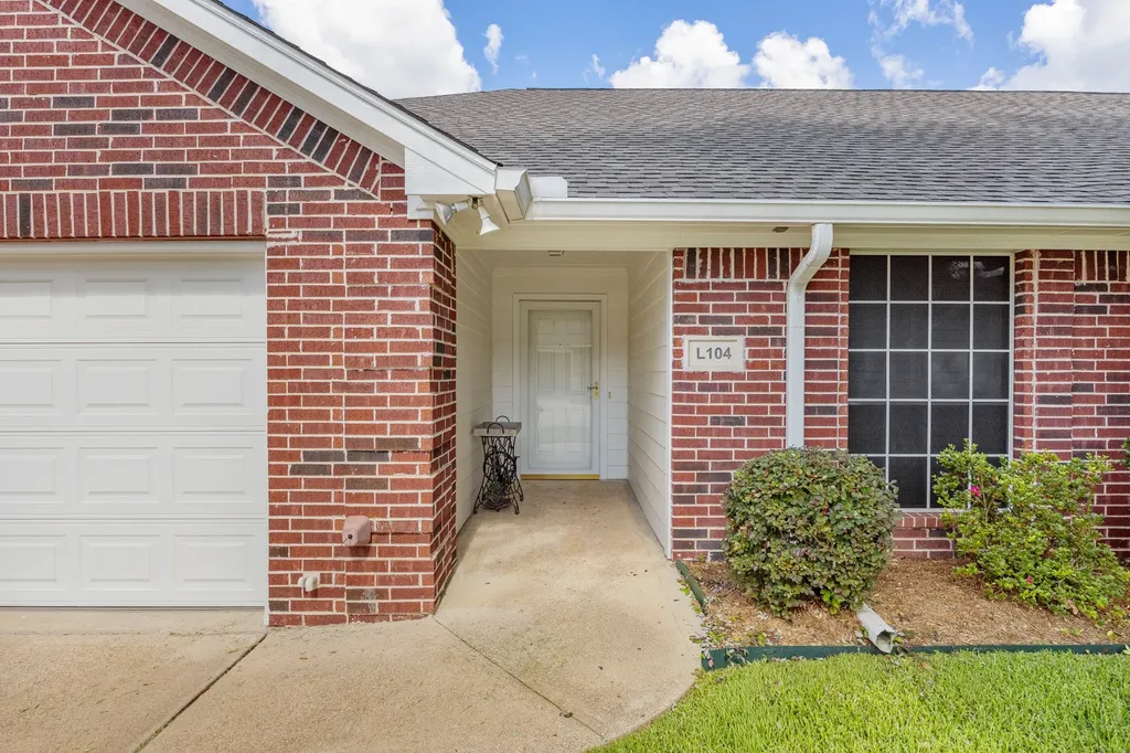 1521 Rice Road Tyler TX 75703