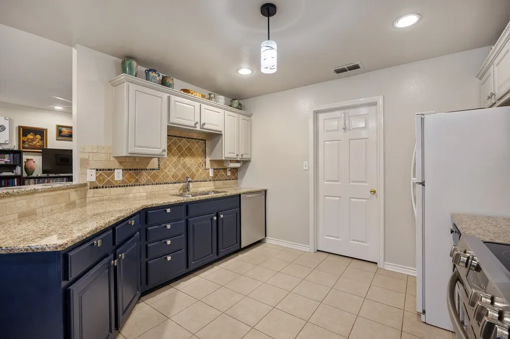 1521 Rice Road Tyler TX 75703