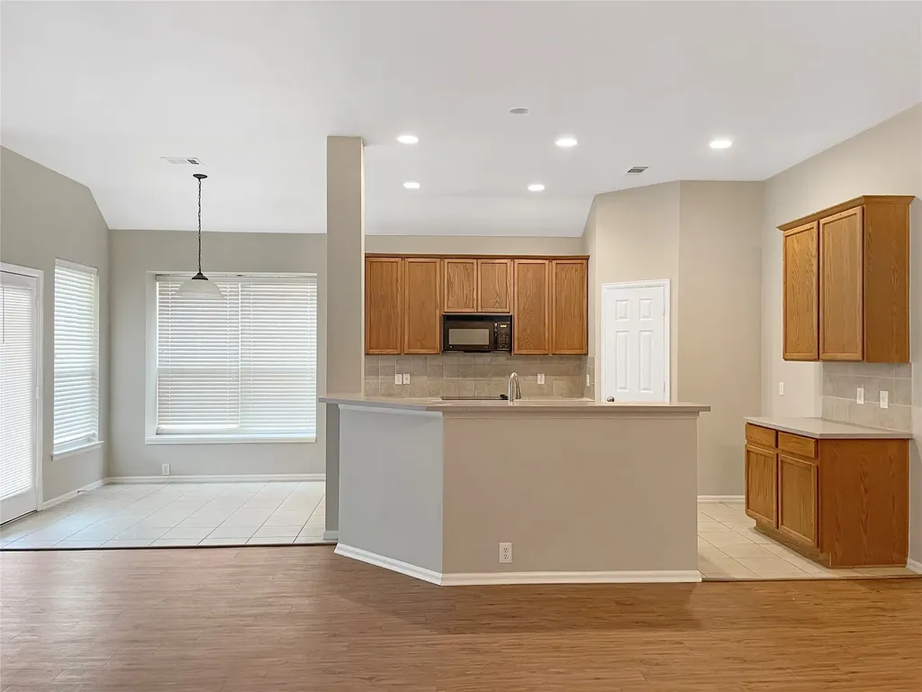2820 Thorncreek Lane Fort Worth TX 76177