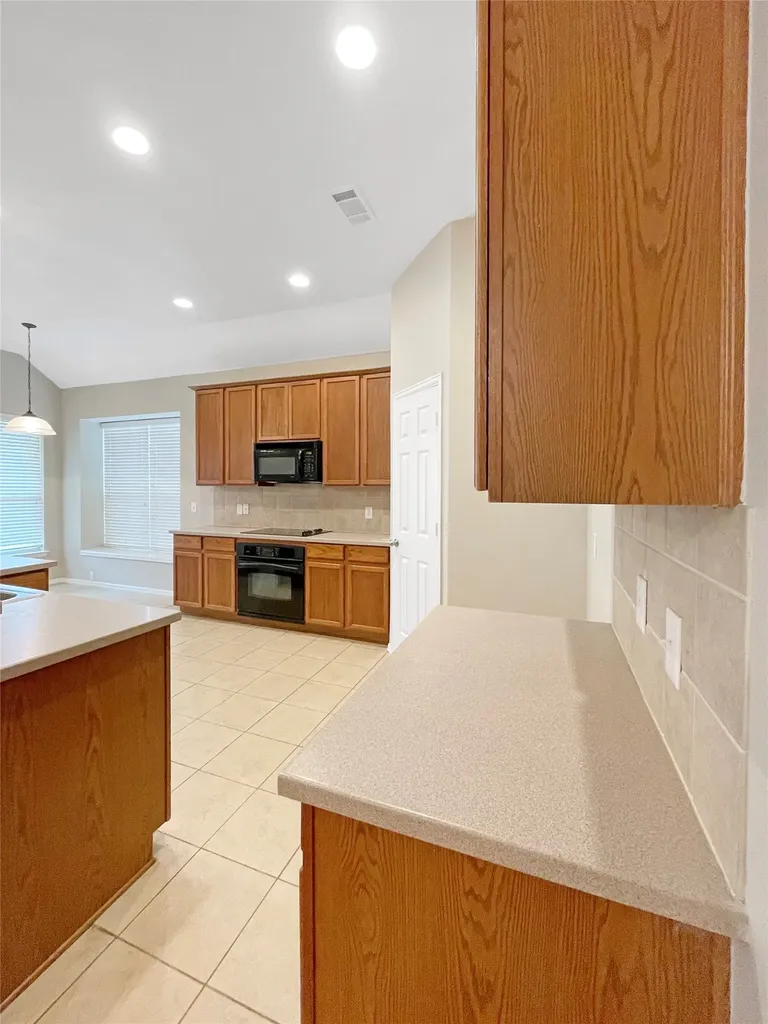 2820 Thorncreek Lane Fort Worth TX 76177