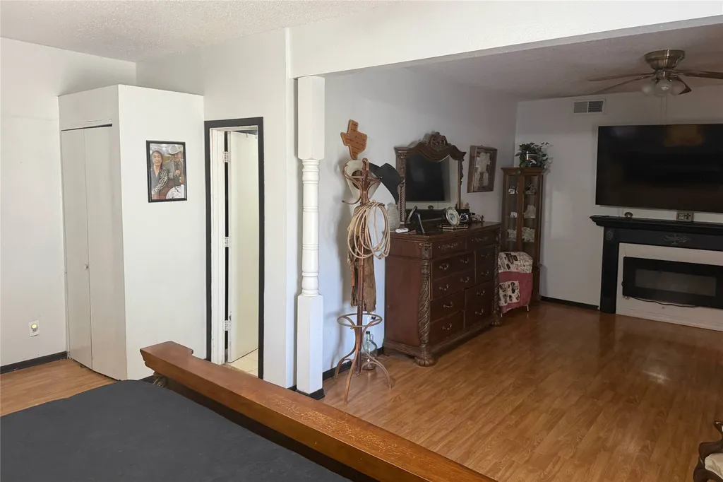 908 15th Street Paducah TX 79248