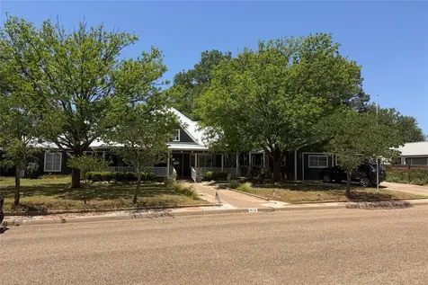 908 15th Street Paducah TX 79248