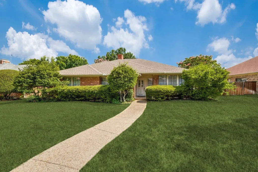 2506 Bluebonnet Drive Richardson TX 75082