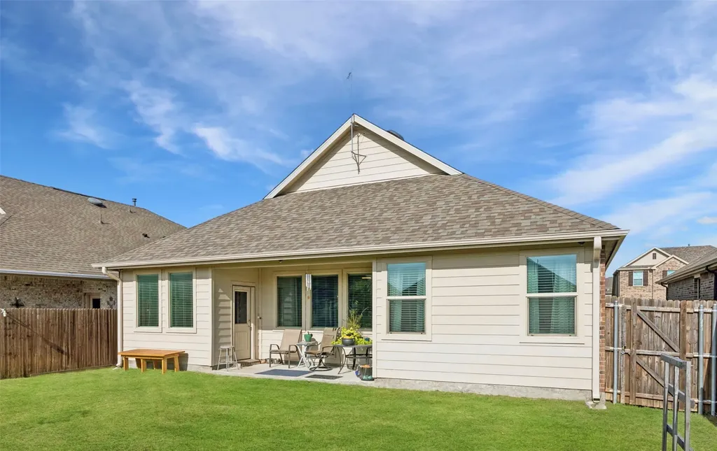 420 Holt Lane Fate TX 75087