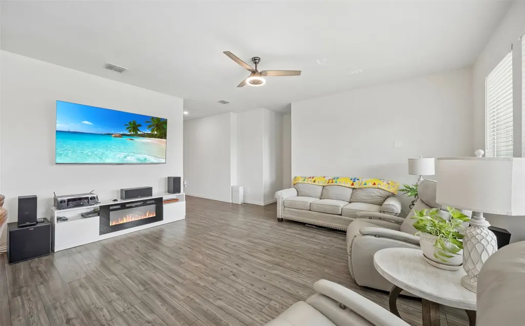420 Holt Lane Fate TX 75087