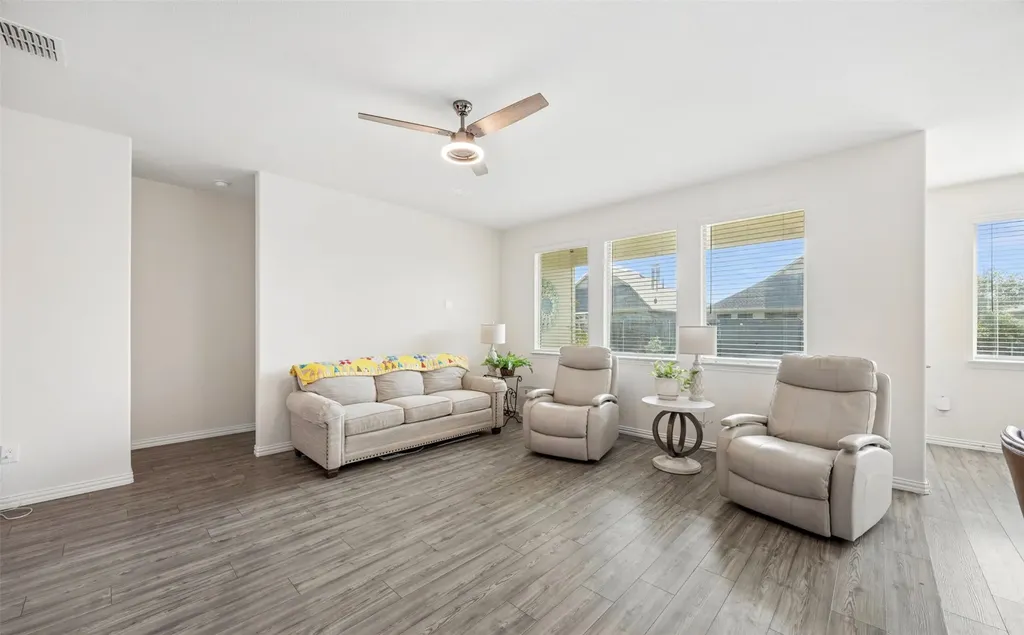 420 Holt Lane Fate TX 75087