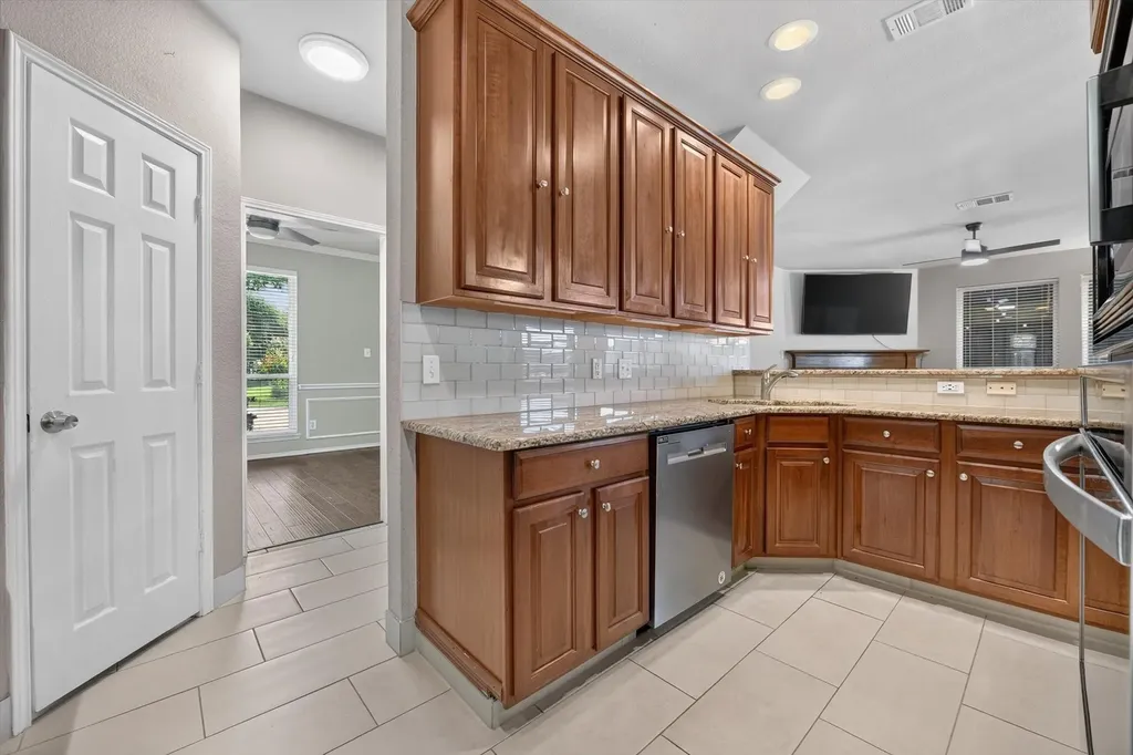 6217 Apache Drive The Colony TX 75056