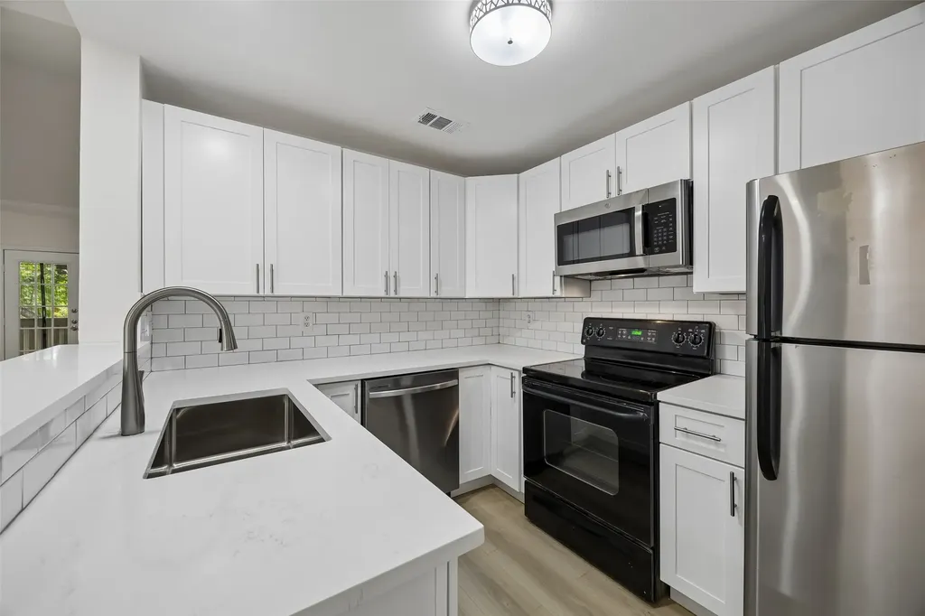 12660 Hillcrest Road Dallas TX 75230
