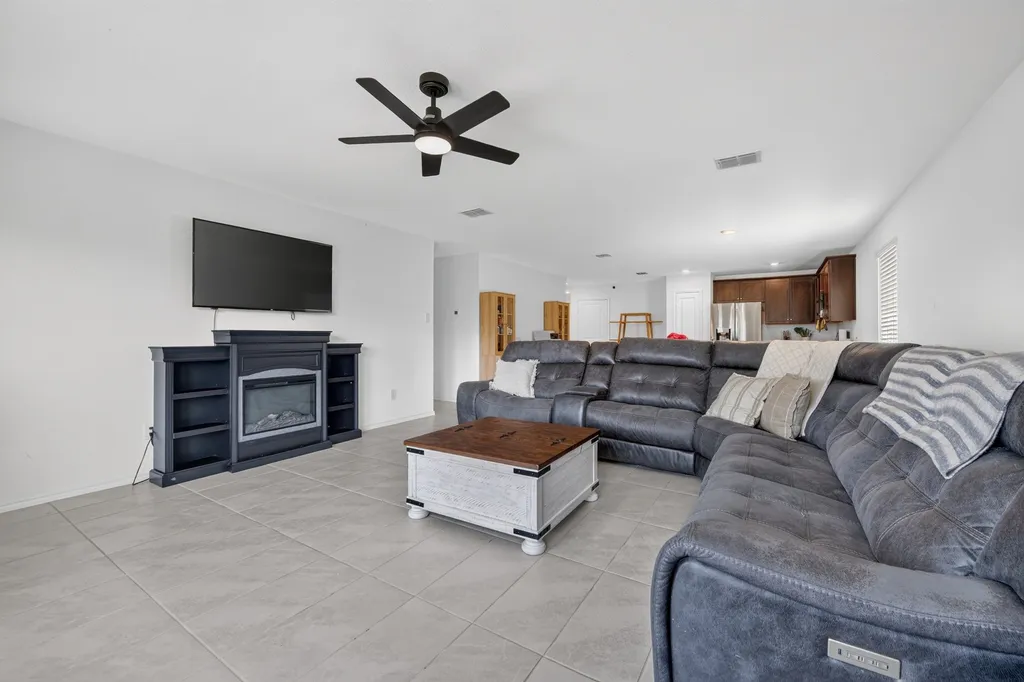 14700 Red Arroyo Haslet TX 76052