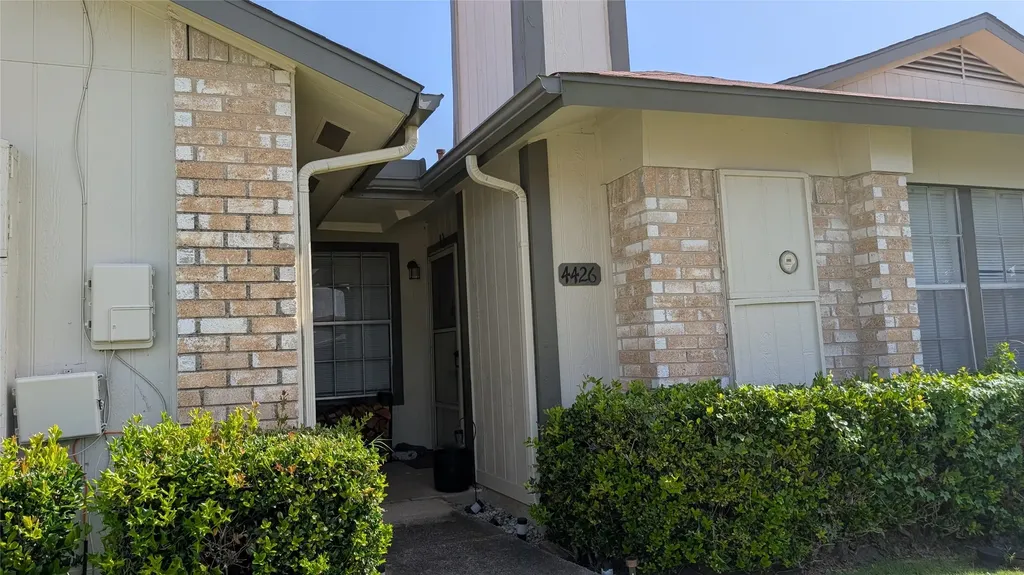 4426 Wind River Lane Garland TX 75042
