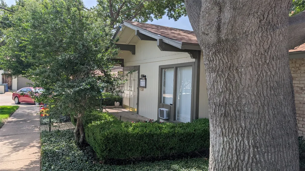 4426 Wind River Lane Garland TX 75042