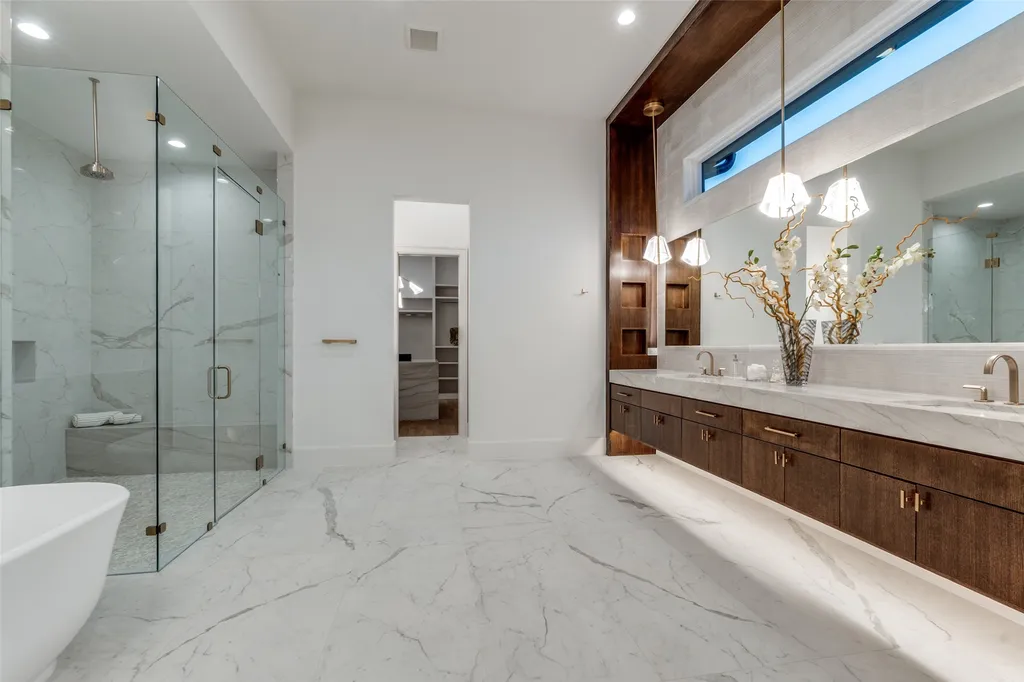 6006 Meadow Crest Dallas TX 75230