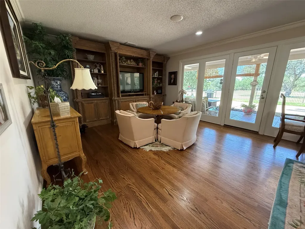 14635 Tanglewood Drive Farmers Branch TX 75234