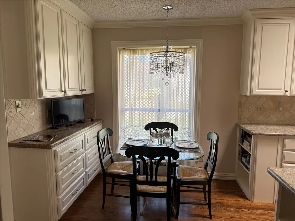 14635 Tanglewood Drive Farmers Branch TX 75234