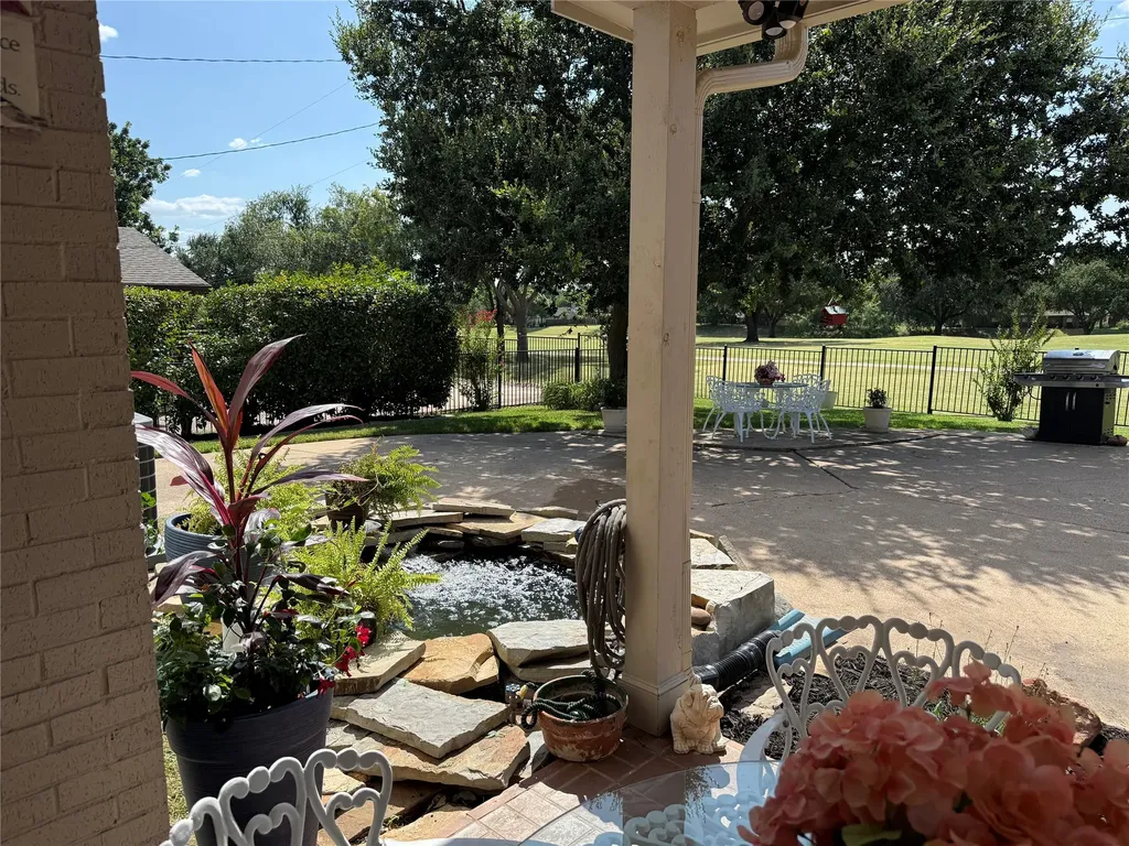 14635 Tanglewood Drive Farmers Branch TX 75234