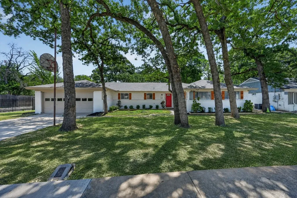 1620 Sunnybrook Drive Irving TX 75061