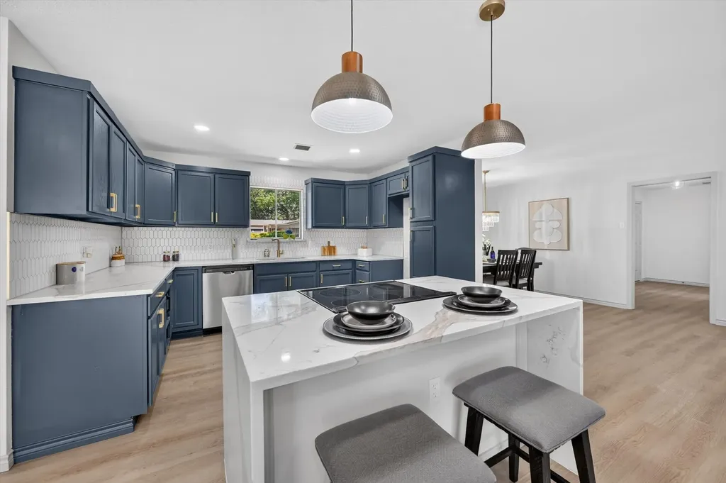 1620 Sunnybrook Drive Irving TX 75061