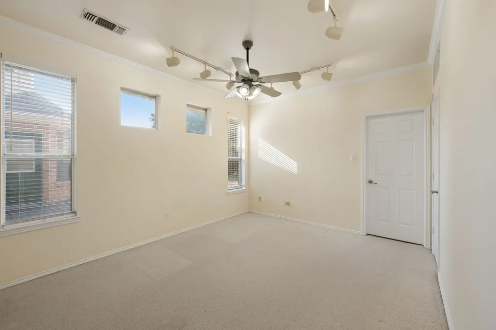 1718 Lake Bluff Drive Garland TX 75043
