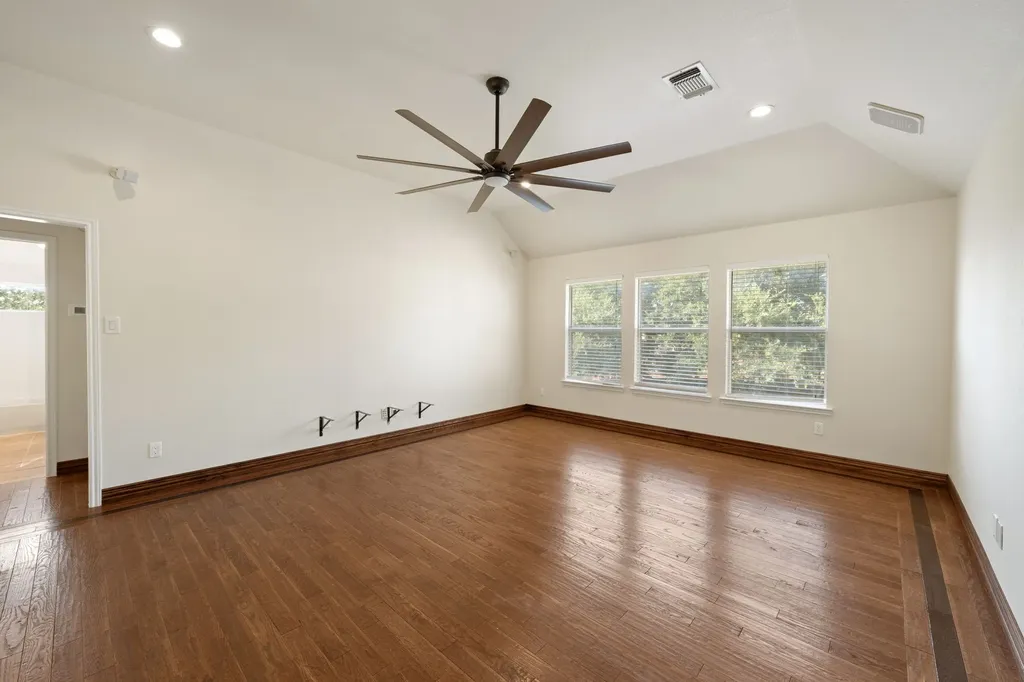 1718 Lake Bluff Drive Garland TX 75043