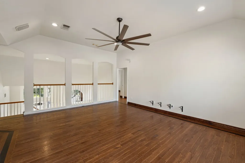 1718 Lake Bluff Drive Garland TX 75043