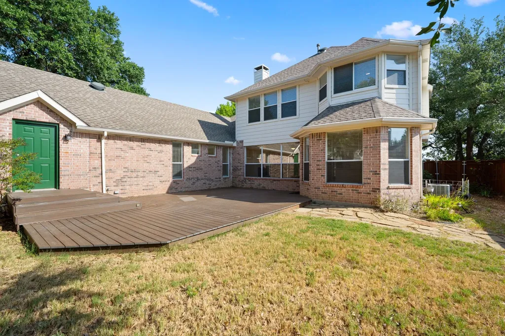 1718 Lake Bluff Drive Garland TX 75043