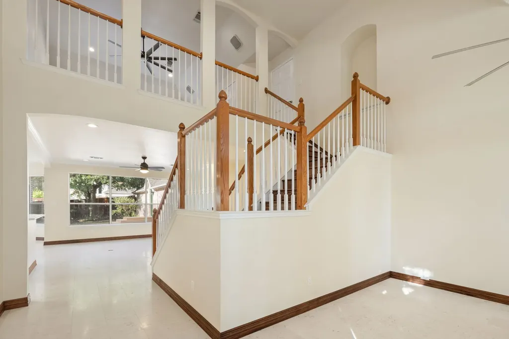 1718 Lake Bluff Drive Garland TX 75043