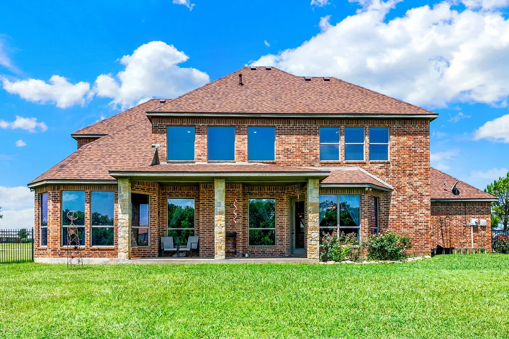 1132 Shadow Lakes Drive Wills Point TX 75169