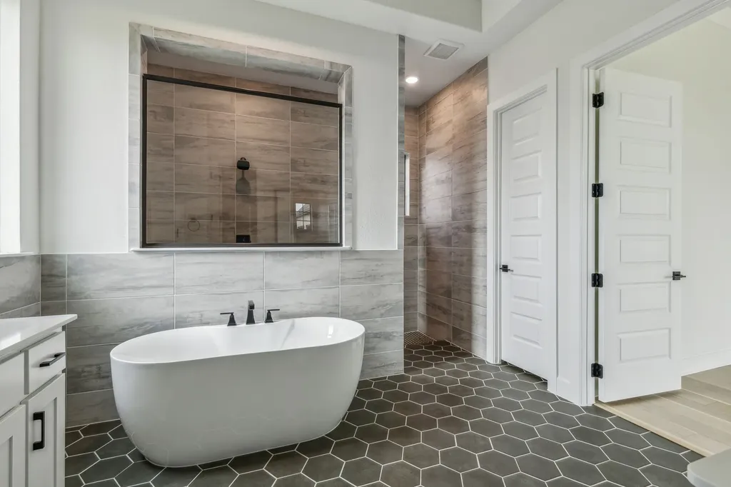 117 Swan Lake Drive Waxahachie TX 75165