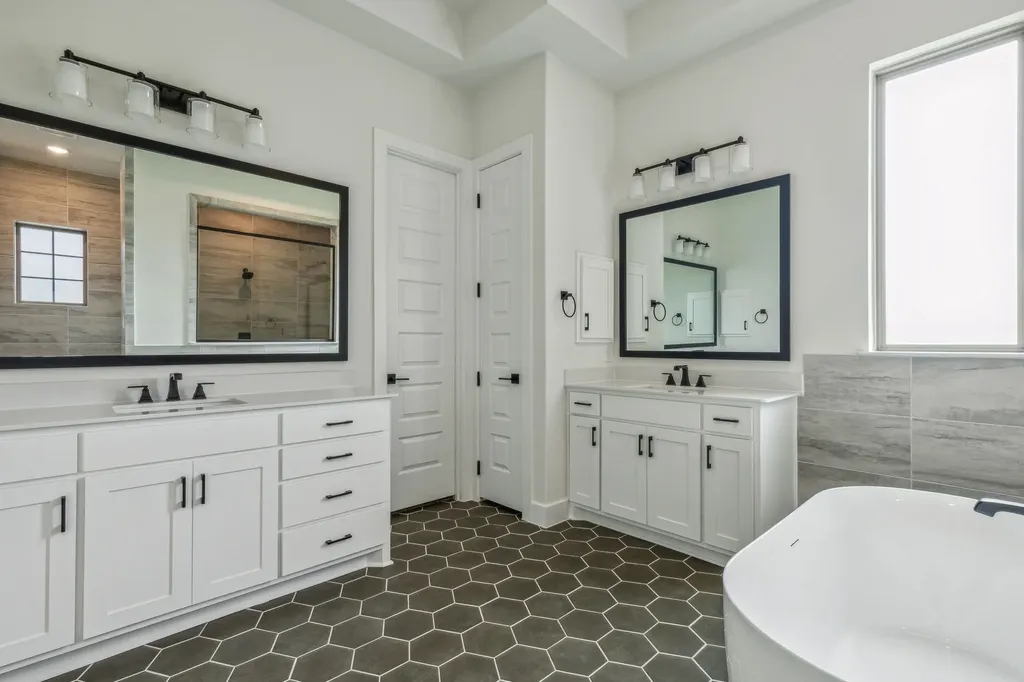 117 Swan Lake Drive Waxahachie TX 75165