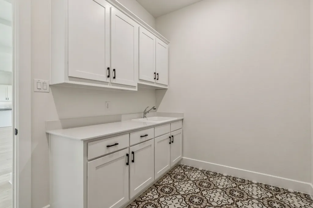 117 Swan Lake Drive Waxahachie TX 75165