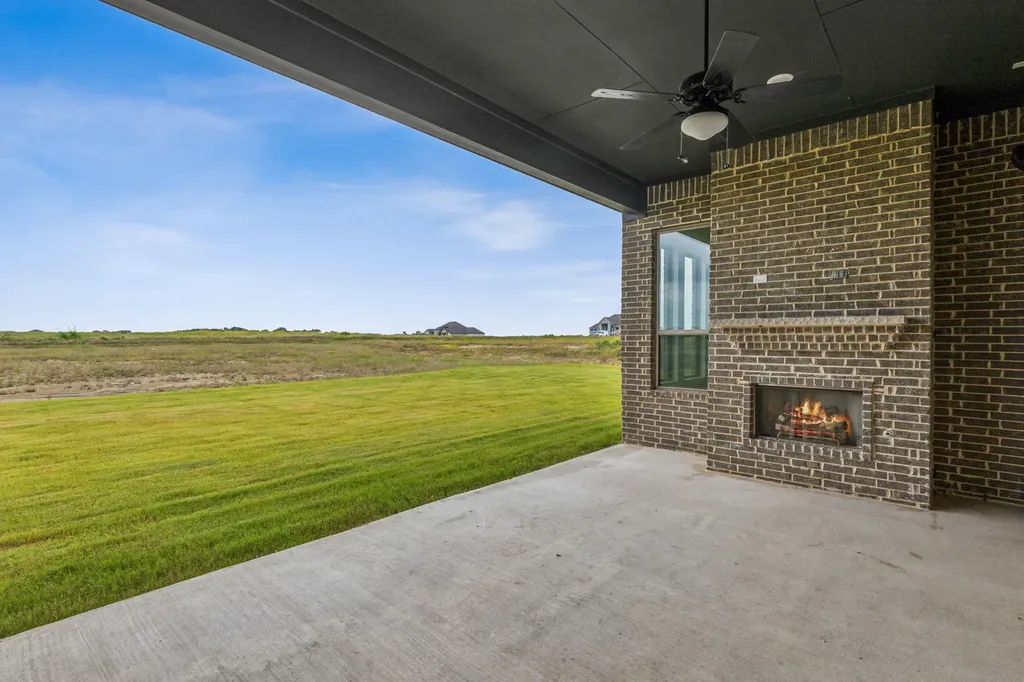 117 Swan Lake Drive Waxahachie TX 75165