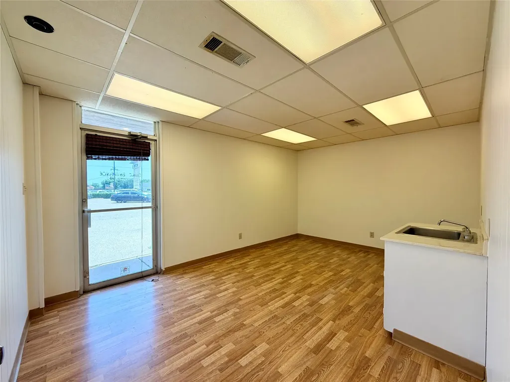 606 S Seven Points Boulevard Seven Points TX 75143