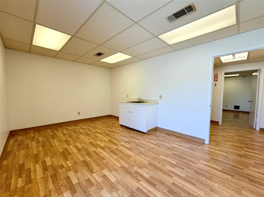 606 S Seven Points Boulevard Seven Points TX 75143