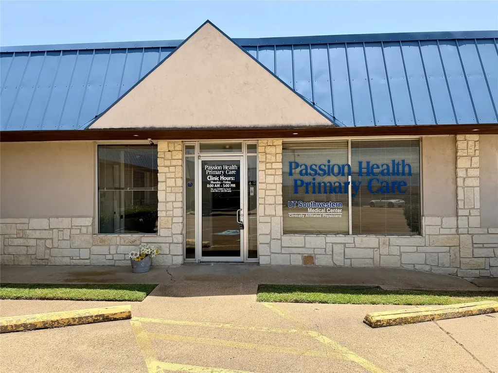 606 S Seven Points Boulevard Seven Points TX 75143
