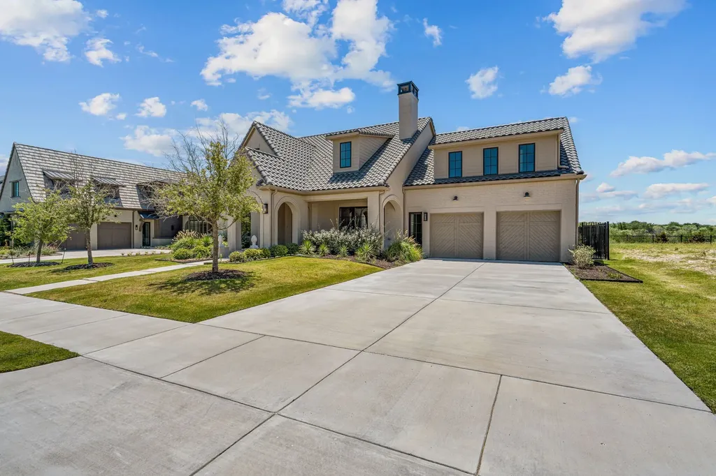 9717 Latour Court Fort Worth TX 76126
