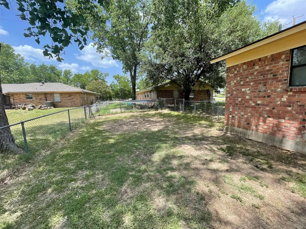 204 Cedar Lane Tolar TX 76476
