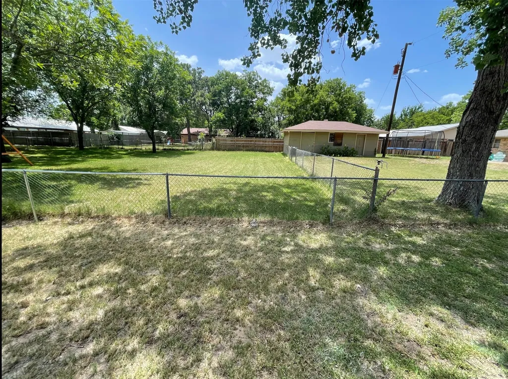 204 Cedar Lane Tolar TX 76476